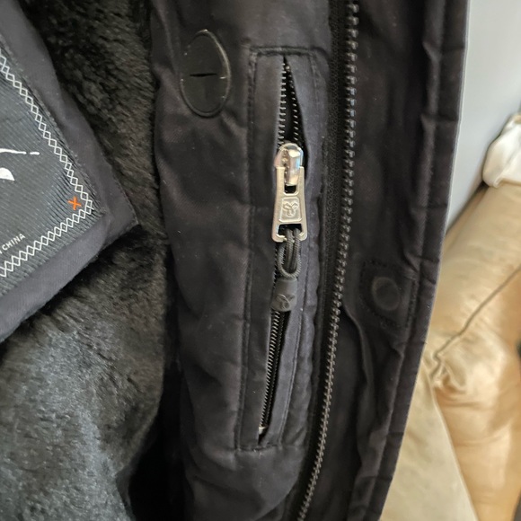 Aritzia TNA Avoriaz long Winter Parka- Size XS - Picture 5 of 6